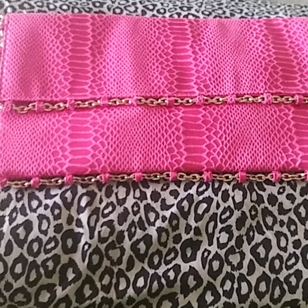 Purses - Picture 3 of 4
